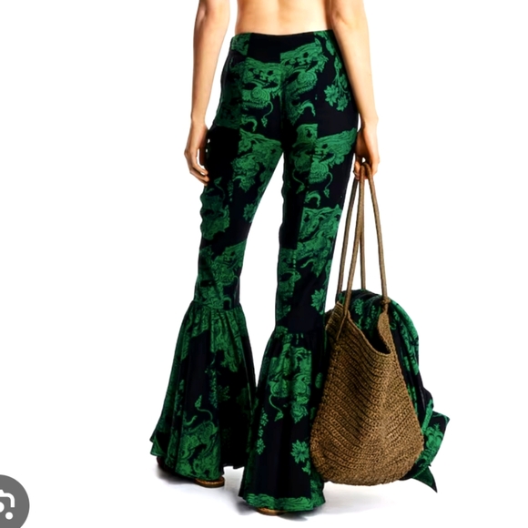 *LAST CHANCE* White Lotus x H&M patterned pants green and black NWT Size 4 - Picture 2 of 14